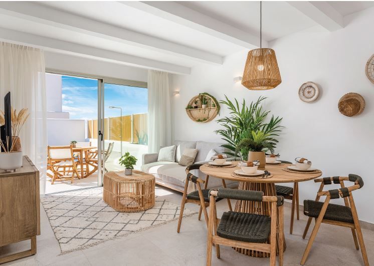 Spacious villa, conveniently laid out, beautiful swimming pool (Ref6527VKMS)