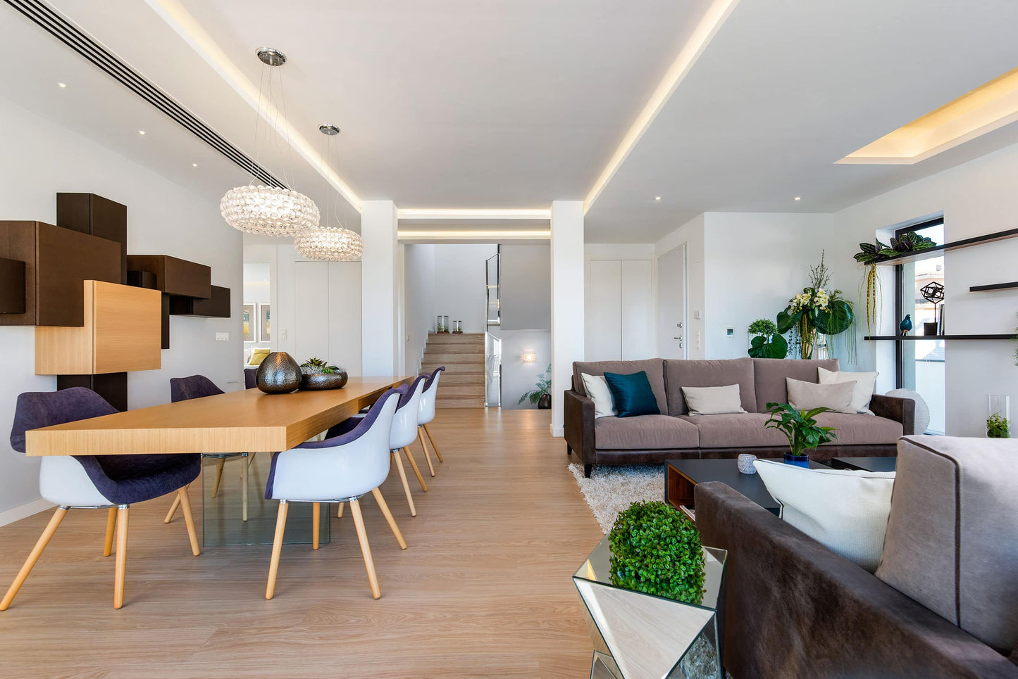 Een zeer bijzondere villa, veel ruimte en uitstraling (Ref3210VBG)