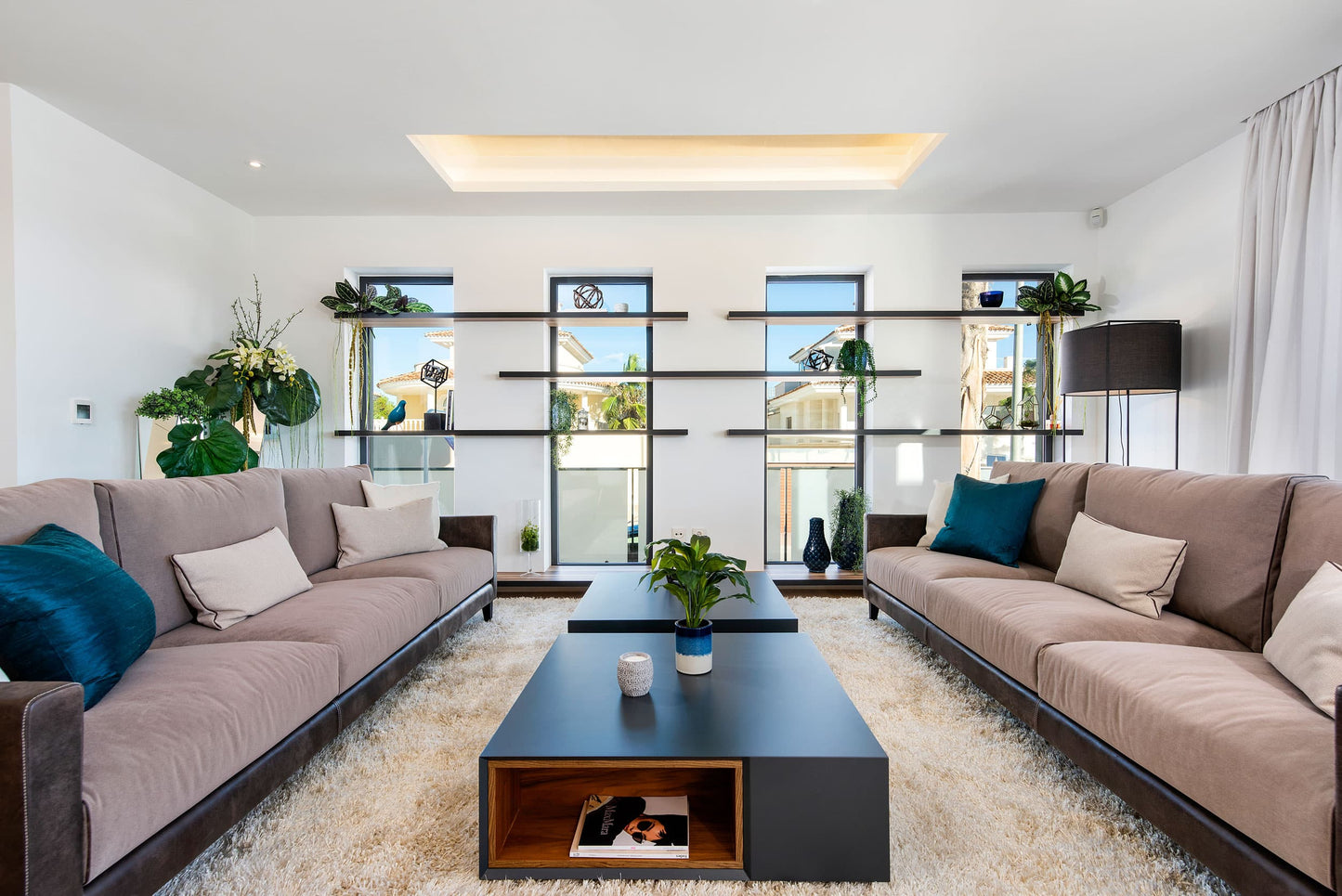 Een zeer bijzondere villa, veel ruimte en uitstraling (Ref3210VBG)