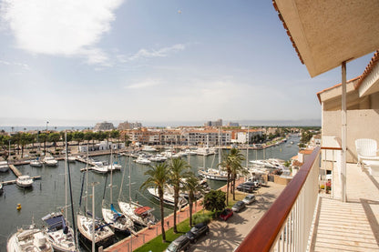Apartment - Empuriabrava, Costa Brava