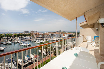 Apartment - Empuriabrava, Costa Brava